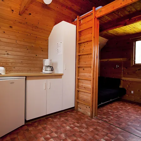 Logballe & 3* Stouby